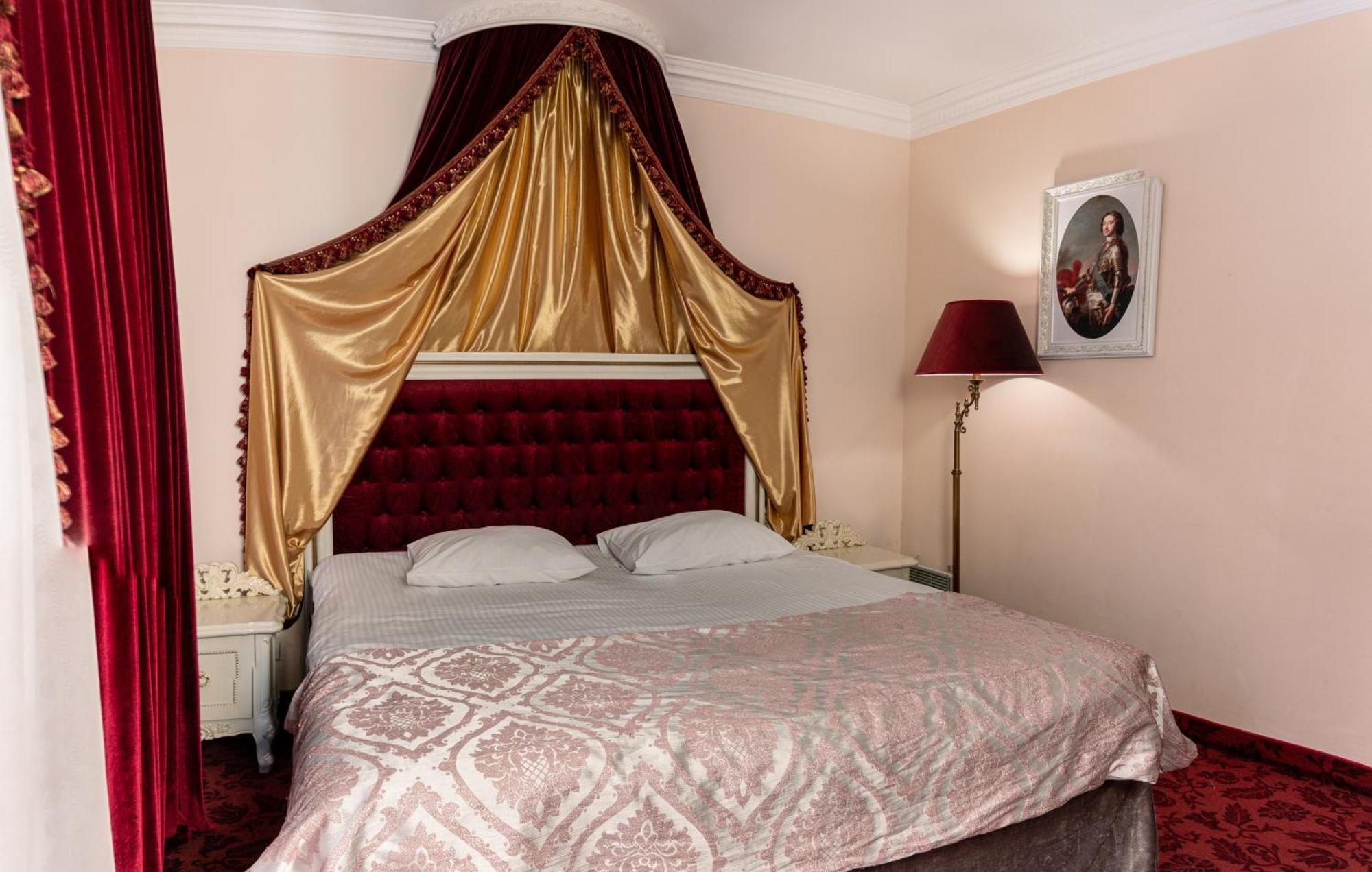Royal City Hotel Kiev Eksteriør billede