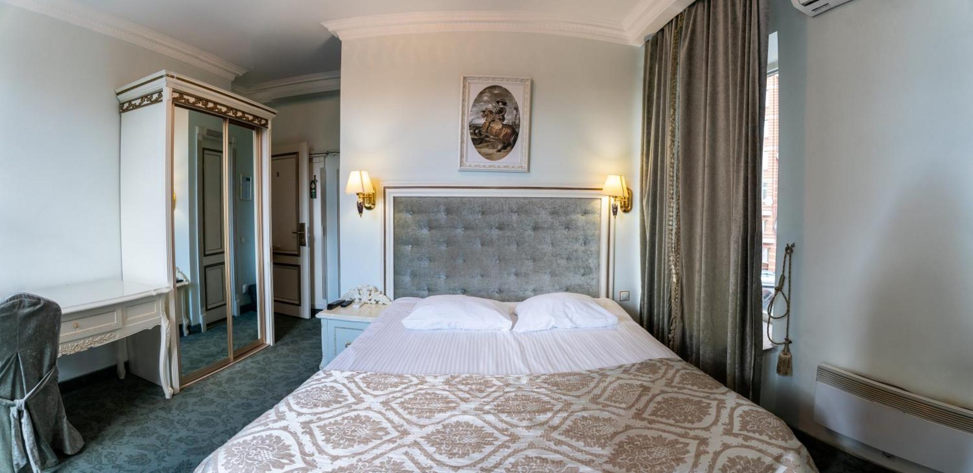 Royal City Hotel Kiev Eksteriør billede