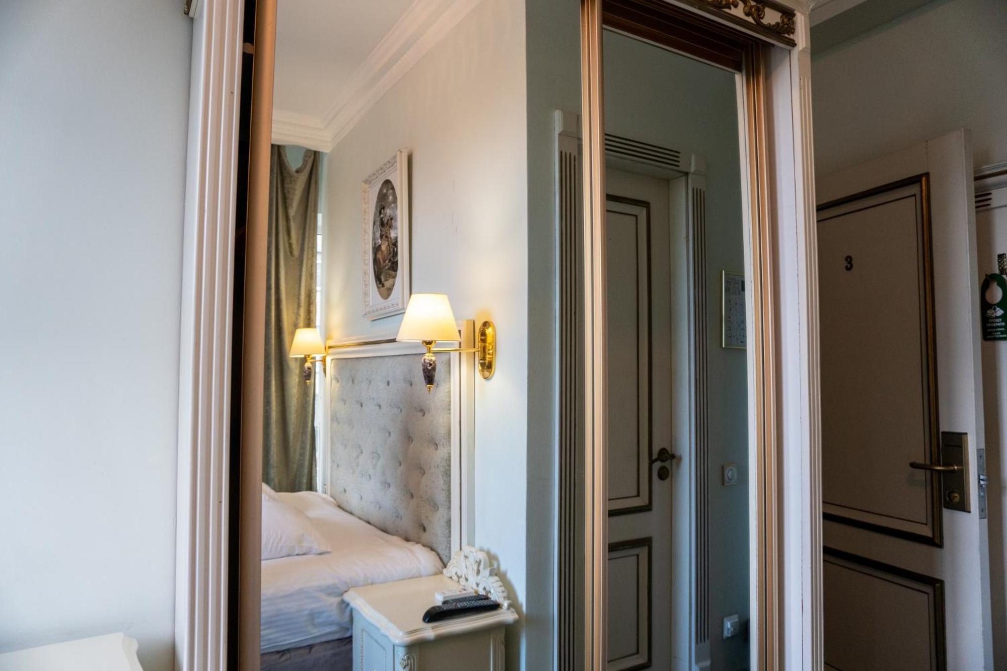 Royal City Hotel Kiev Eksteriør billede