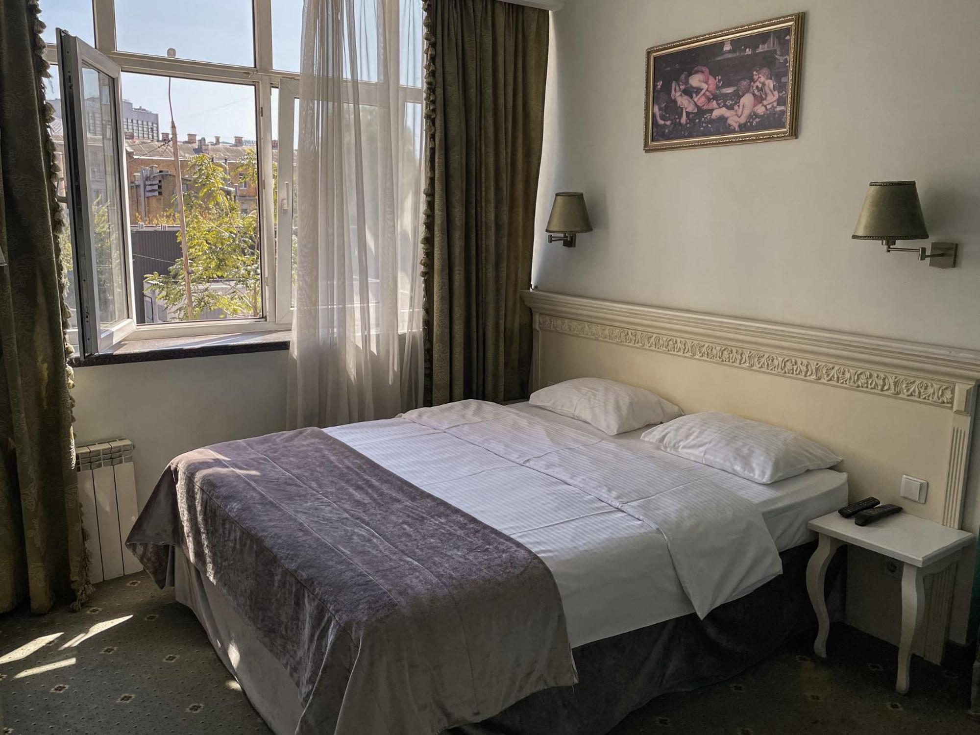 Royal City Hotel Kiev Eksteriør billede
