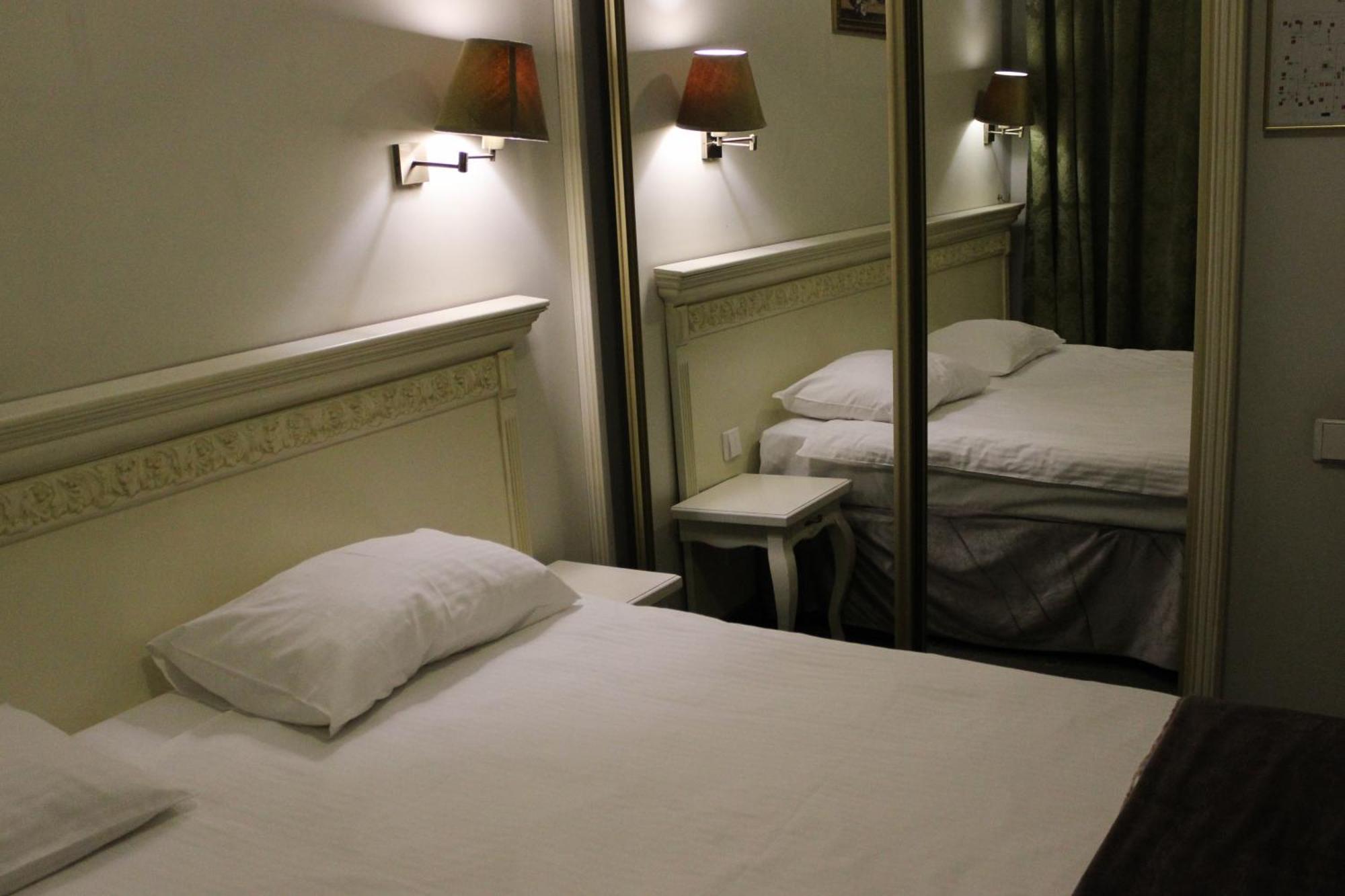 Royal City Hotel Kiev Værelse billede
